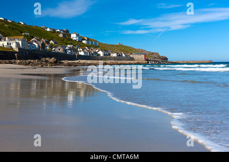 Vue sur Sennen Cove Penwith, péninsule, Cornwall, Angleterre, Royaume-Uni, Europe Banque D'Images