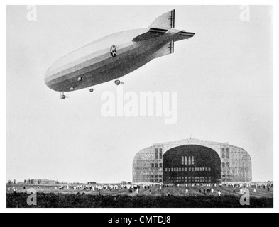 1925 Le dirigeable de la Marine américaine leavin Shenandoah vol d'essai de Lakehurst Banque D'Images