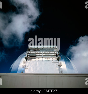 Télescope infrarouge de la NASA dome le sommet de Mauna Kea, Hawaii Banque D'Images