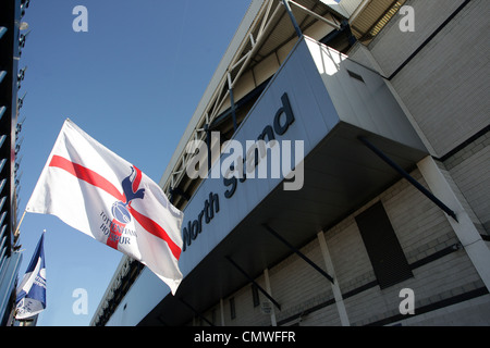 Une vue générale de la Nord du stade à White Hart Lane, accueil à Tottenham Hotspur Football club Banque D'Images