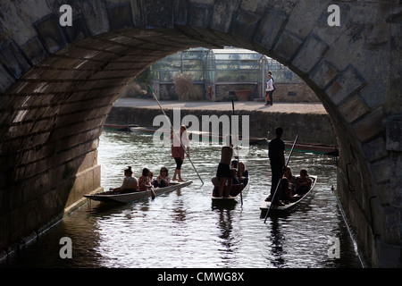 Plates en dessous du Pont-de-la-Madeleine, Oxford Banque D'Images