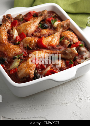 Poulet sauté italien cocotte cuisson lente Banque D'Images