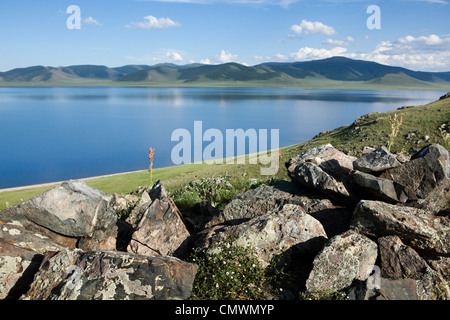 Paysage du Grand Lac Blanc (Terkhiin Tsagaan Nuur), la Mongolie Banque D'Images