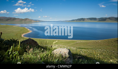 Paysage du Grand Lac Blanc (Terkhiin Tsagaan Nuur), la Mongolie Banque D'Images