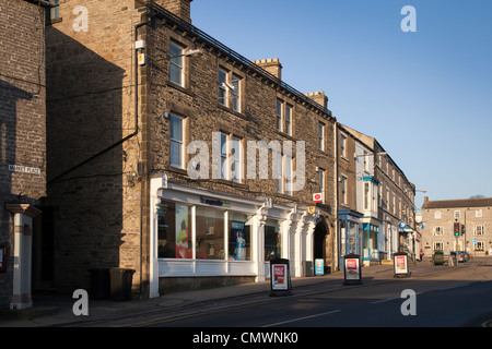 La rue principale, et de la Place du marché, Leyburn, North Yorkshire, UK Banque D'Images