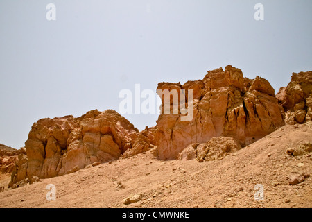 Désert rocheux de Marsa Alam en Egypte de l'Est, près de la mer rouge Banque D'Images