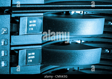 Centre de données de détail avec des disques durs Banque D'Images