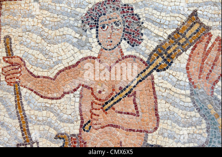 Vue rapprochée à l'intérieur du musée de l'détails complexes sur l'un de l'extraordinaire collection de cinquante mosaïques qui ont été trouvés Banque D'Images