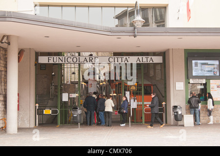 Bergame Città Alta funiculaire gare Banque D'Images