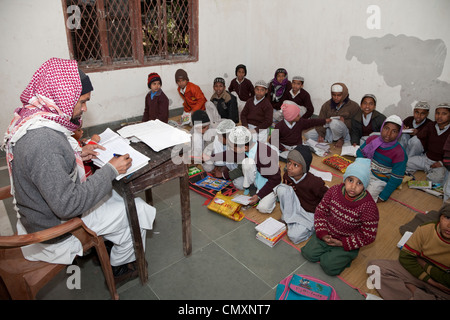Les élèves en classe, Madrasa Madrasa Imdadul Uloom, Dehradun, Inde. Banque D'Images