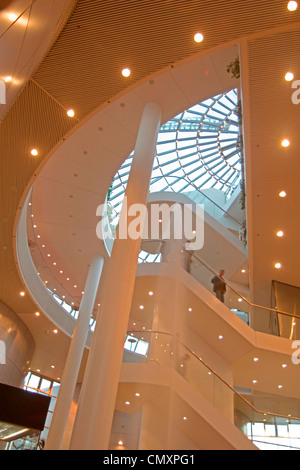 Coupole, escalier, La Perla, Reykjavik, Islande, Europa Banque D'Images