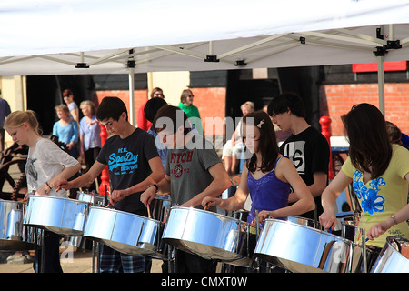 Le steel band à Brighton, Sussex, Angleterre Banque D'Images