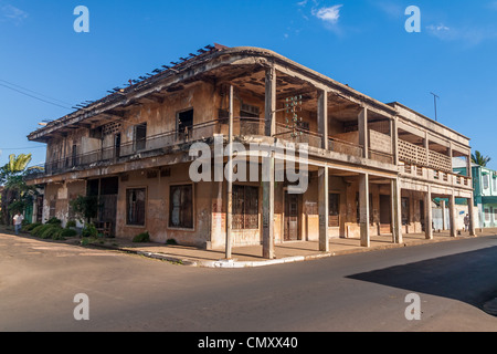 L'architecture coloniale typique de Diego Suarez (Antsiranana), au nord de Madagascar Banque D'Images