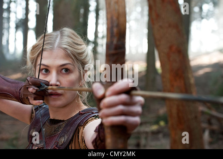 La colère DES TITANS 2012 Warner Bros film avec Rosamund Pike comme Andromeda Banque D'Images