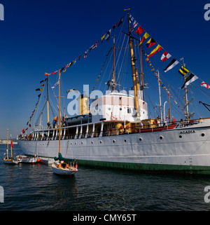 Navire scientifique acadia css à Halifax Harbour Tall Ships Festival Nouvelle-Écosse 2009 Banque D'Images