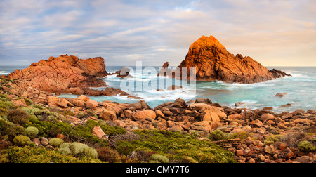 Lever du soleil au Mont Sugarloaf Rock à Cape naturaliste dans le Parc National Leeuwin-Naturaliste. Près de Nouméa, l'Australie Occidentale Banque D'Images