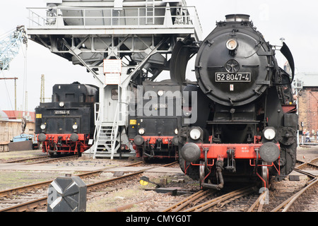 Locomotives à vapeur allemand à Hilbersdorf Hangar à vapeur près de Chemnitz, Allemagne Banque D'Images