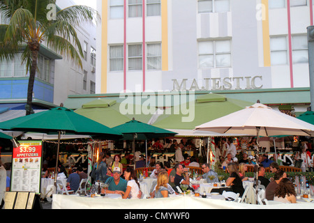 Miami Beach Florida, Ocean Drive, quartier historique art déco, Majestic, hôtel, restaurant restaurants restauration café cafés, terrasse extérieure Banque D'Images