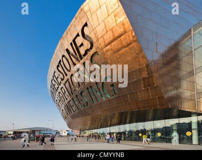 Wales Millennium Centre Cardiff Bay South Glamorgan Wales UK GB EU Europe Banque D'Images