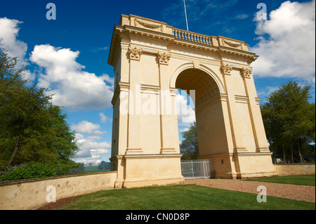 Corinthian Arch néo-classique de Stowe House, ancienne résidence des ducs de Buckingham Banque D'Images