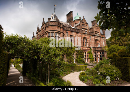 UK, Cumbria, Grange Over Sands, Holker Hall gardens, Banque D'Images