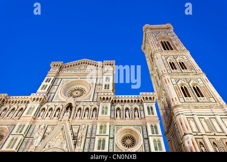 Italie, Florence, Duomo Santa Maria del Fiore au crépuscule Banque D'Images