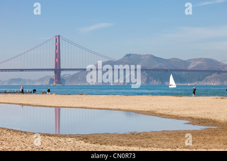 Golden Gate Bridge de San Francisco USA Crissy Field Banque D'Images