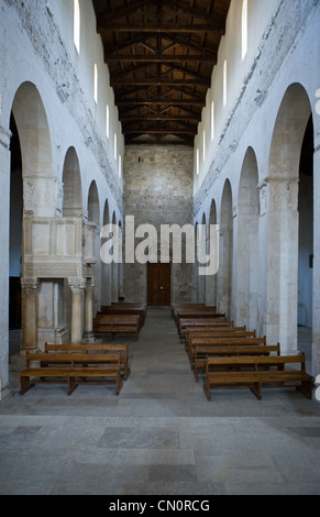 L'Italie, les Abruzzes, Province de L'Aquila, l'Valvense Corfinio basilique (XII siècle) Banque D'Images