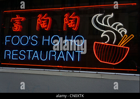 L'enseigne au néon de Foo's Ho Ho restaurant chinois dans Chinatown, Vancouver, Colombie-Britannique, Canada. Banque D'Images