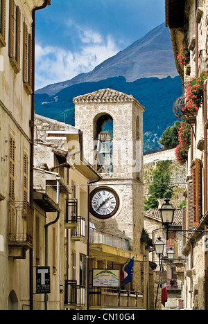 Italie Abruzzes Province de Teramo Civitella del Tronto View Banque D'Images