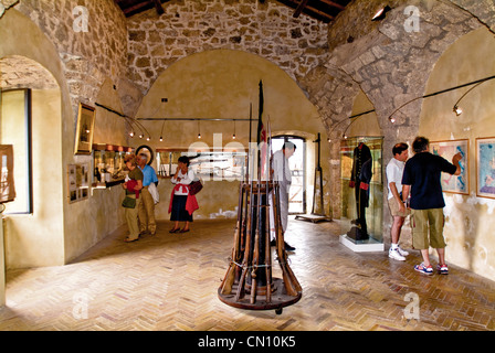 Italie Province de Teramo Civitella del Tronto musée d'armes de la forteresse Banque D'Images