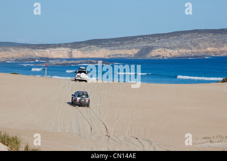 4 roues motrices sur les dunes de sable. La péninsule d'Eyre. L'Australie du Sud. Banque D'Images