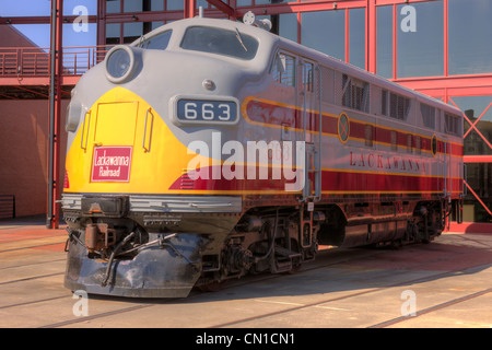 Locomotive diesel F3 EMC dans Lackawanna livery au Steamtown National Historic Site à Scranton, en Pennsylvanie. Banque D'Images