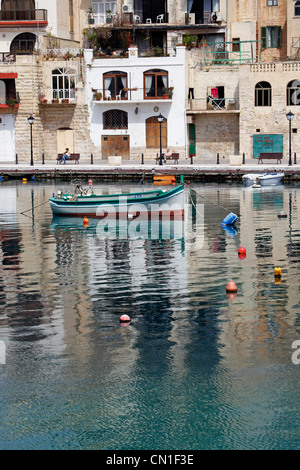 La baie de Spinola, Sliema, Malte Banque D'Images