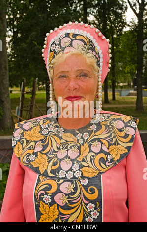 La Russie Ouglitch femme russe en costume traditionnel Banque D'Images