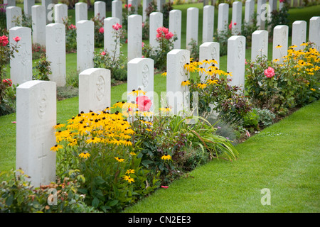 La Commonwealth War Graves Commission Cemetery à Bayeux, Normandie France Banque D'Images