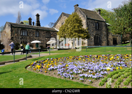 Kirkstall Abbey House Museum and Visitor Centre, Leeds, West Yorkshire Banque D'Images