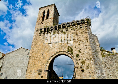 Italie Abruzzes Province de Teramo Atri Angioina gate à Castenuovo Banque D'Images