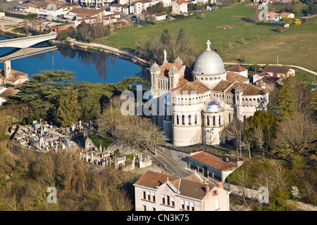 France, Lot et Garonne, Penne d'Agenais, Notre Dame de Peyragude Romano Bloc (Byzantine vue aérienne) Banque D'Images