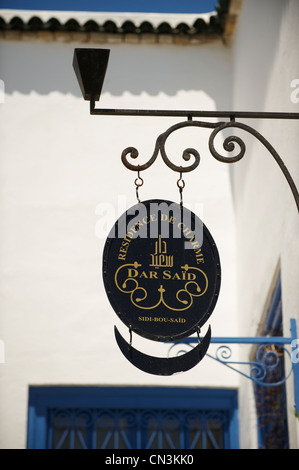 La Tunisie, Sidi Bou Saïd, Dar Saïd hôtel, résidence de charme, le panneau à l'entrée Banque D'Images