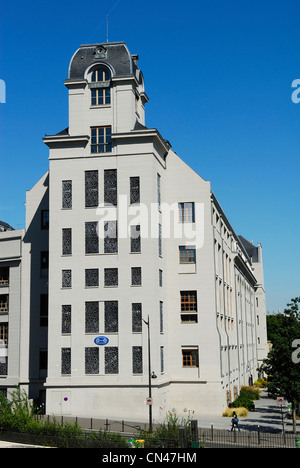 France, Paris, l'ex-usines industrielles dans le 13e arrondissement construit entre 1917 et 1921 par Georges Wybo héberge le principal Banque D'Images