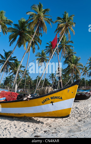 Bateaux de pêche Goa Inde Colva Beach Banque D'Images