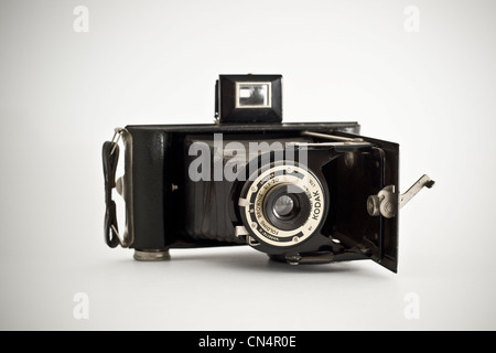 Ancien appareil photo classique pliage Kodak Brownie Banque D'Images