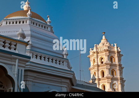 Mangeshi temple hindou Ponda Goa Inde Banque D'Images