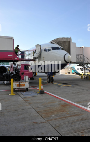 Un avion de British Airways en préparation pour le départ à Londres, Gatwick, Banque D'Images