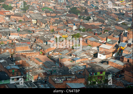 La Colombie, Département d'Antioquia, Medellin, Santo Domingo Savio Quartier habité par des familles pauvres (favela) Banque D'Images