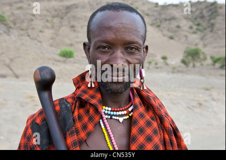 Région d'Arusha, Tanzanie, vallée du Rift, région du lac Natron, chef d'un village Maasai Banque D'Images