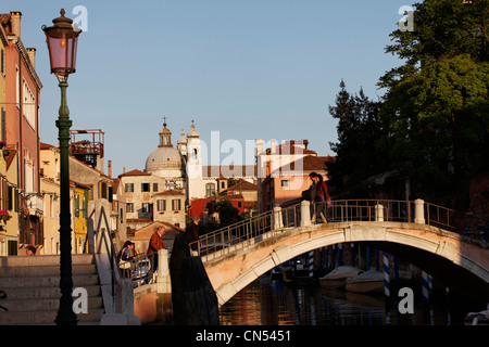 L'Italie, Vénétie, Venise, inscrite au Patrimoine Mondial de l'UNESCO, quartier de Dorsoduro Banque D'Images