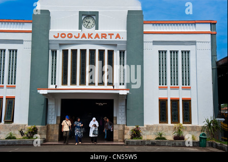 L'Indonésie, Java, la région de Yogyakarta, à proximité de Yogyakarta, la gare ferroviaire Banque D'Images