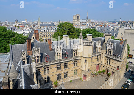 France, Paris, Cluny, Musée National du Moyen-Âge et cathédrale Notre-Dame en arrière-plan Banque D'Images